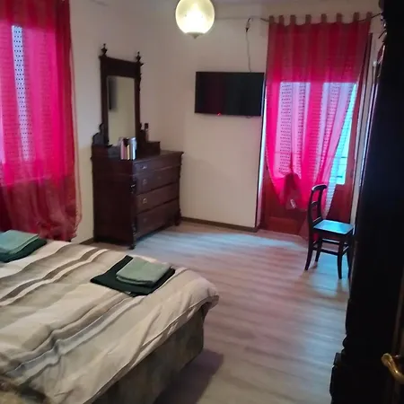 Casale Valdilana בית נופש